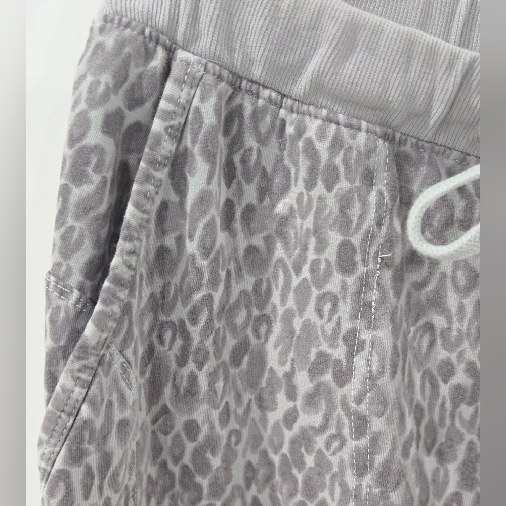 ​Saturday Sunday Anthropologie Gray Soft Leopard Print Joggers Cozy Core Size M - Picture 3 of 8